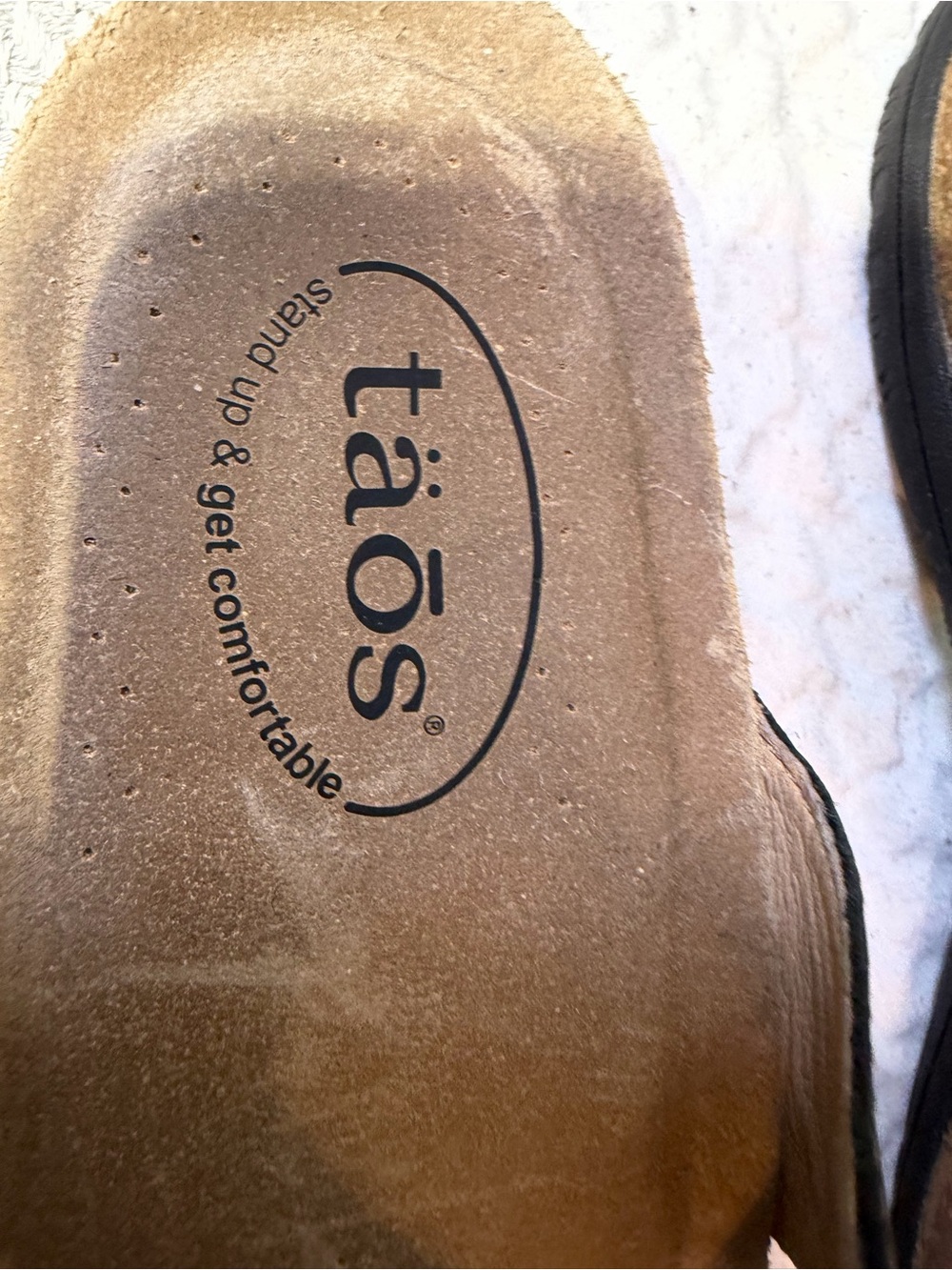Taos Footwear Black Leather Strappy Slide Sandals - Picture 4 of 4